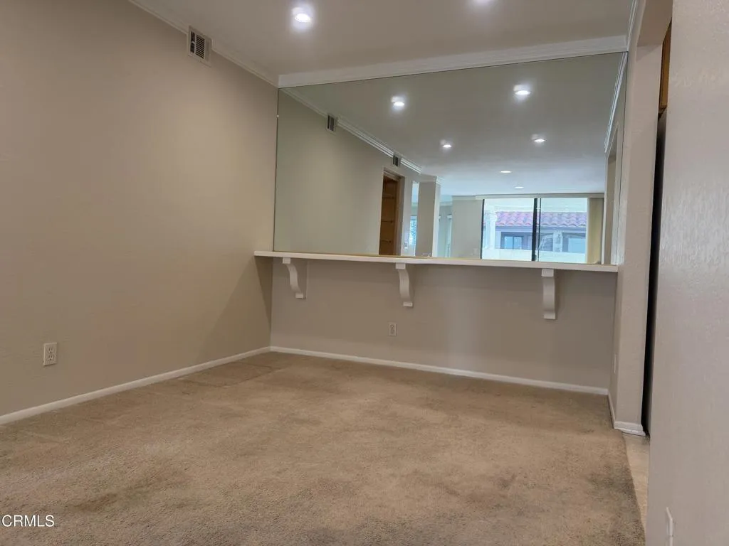 2232 Martinique Lane, Oxnard, California 93035 home-pic-22