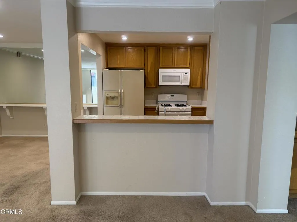 2232 Martinique Lane, Oxnard, California 93035 home-pic-31