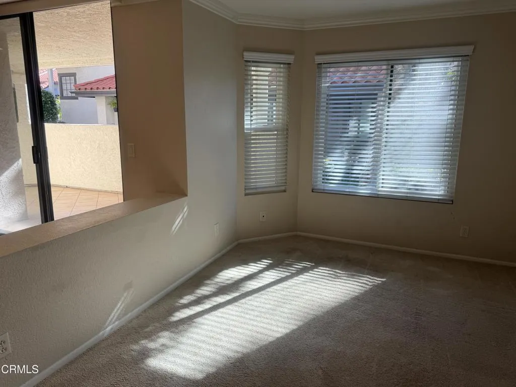2232 Martinique Lane, Oxnard, California 93035 home-pic-13