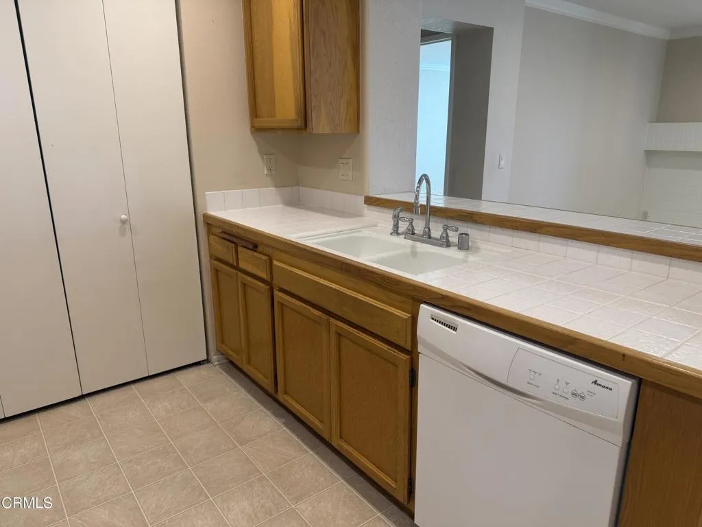 2232 Martinique Lane, Oxnard, California 93035 home-pic-32