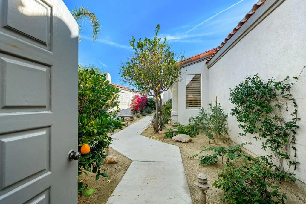 57660 Interlachen, La Quinta, California 92253 home-pic-10