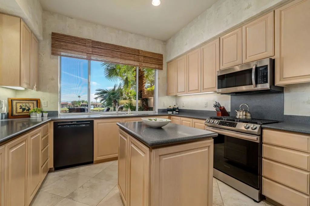 57660 Interlachen, La Quinta, California 92253 home-pic-22