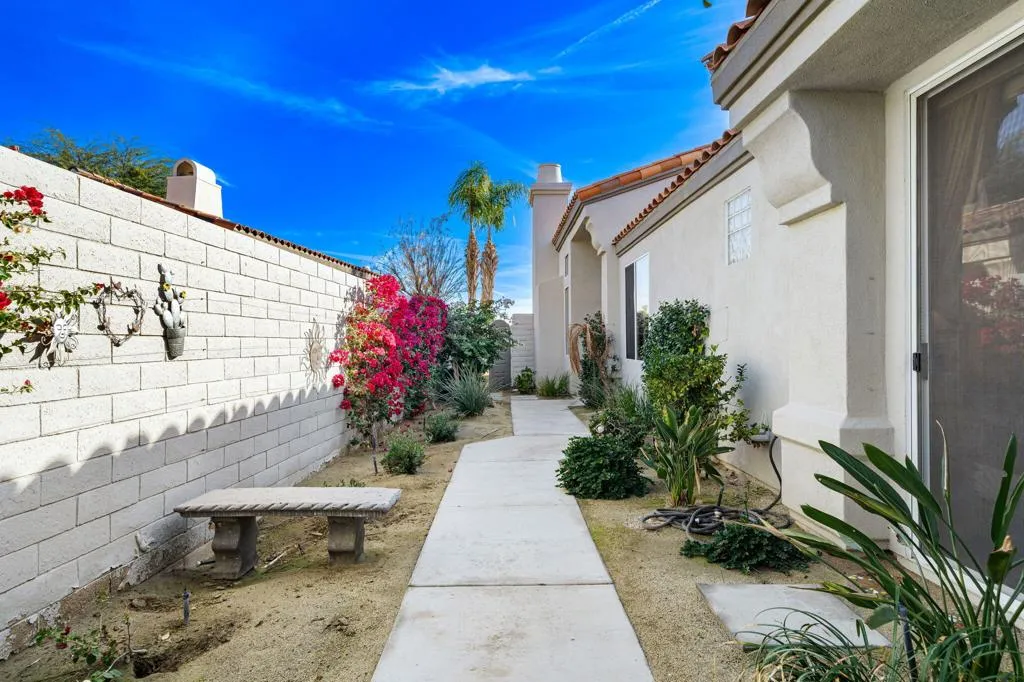 57660 Interlachen, La Quinta, California 92253 home-pic-11