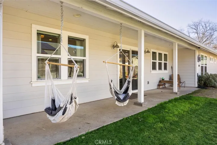 9565 Pinal Avenue, Santa Margarita, California 93453