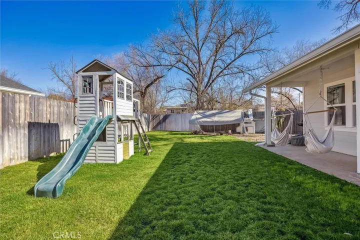 9565 Pinal Avenue, Santa Margarita, California 93453