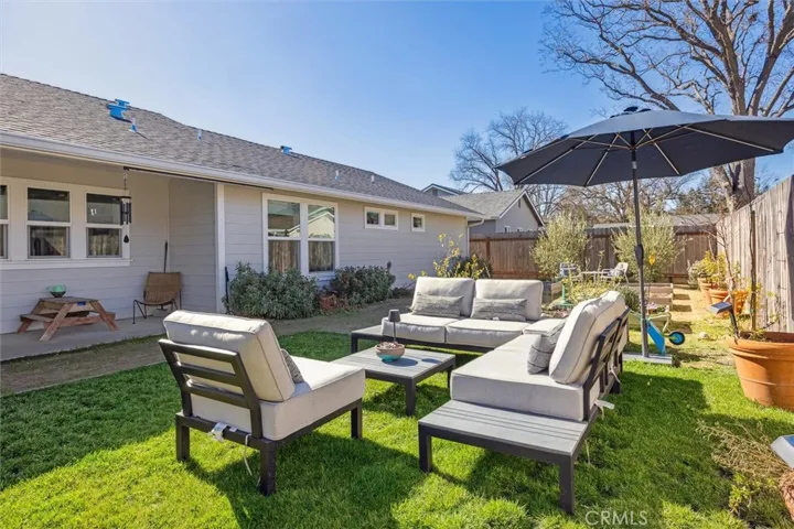 9565 Pinal Avenue, Santa Margarita, California 93453