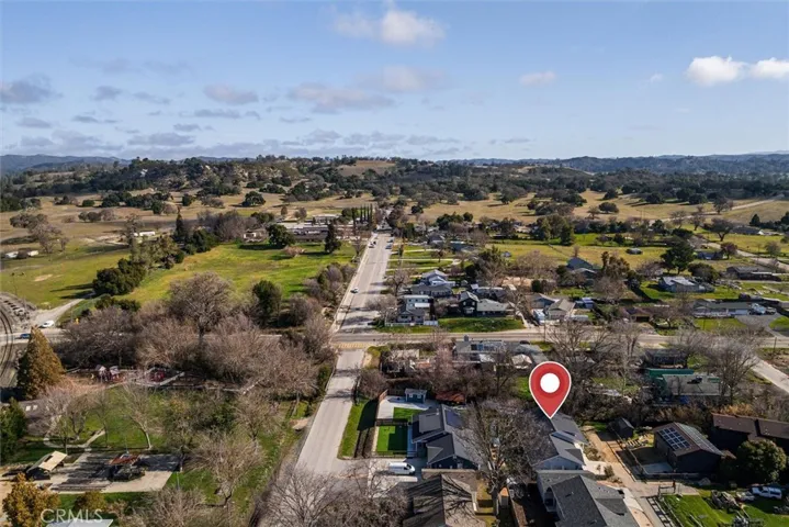 9565 Pinal Avenue, Santa Margarita, California 93453