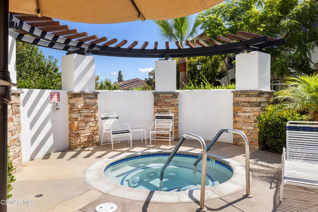 485 Country Club Drive 225, Simi Valley, California 93065 home-pic-29