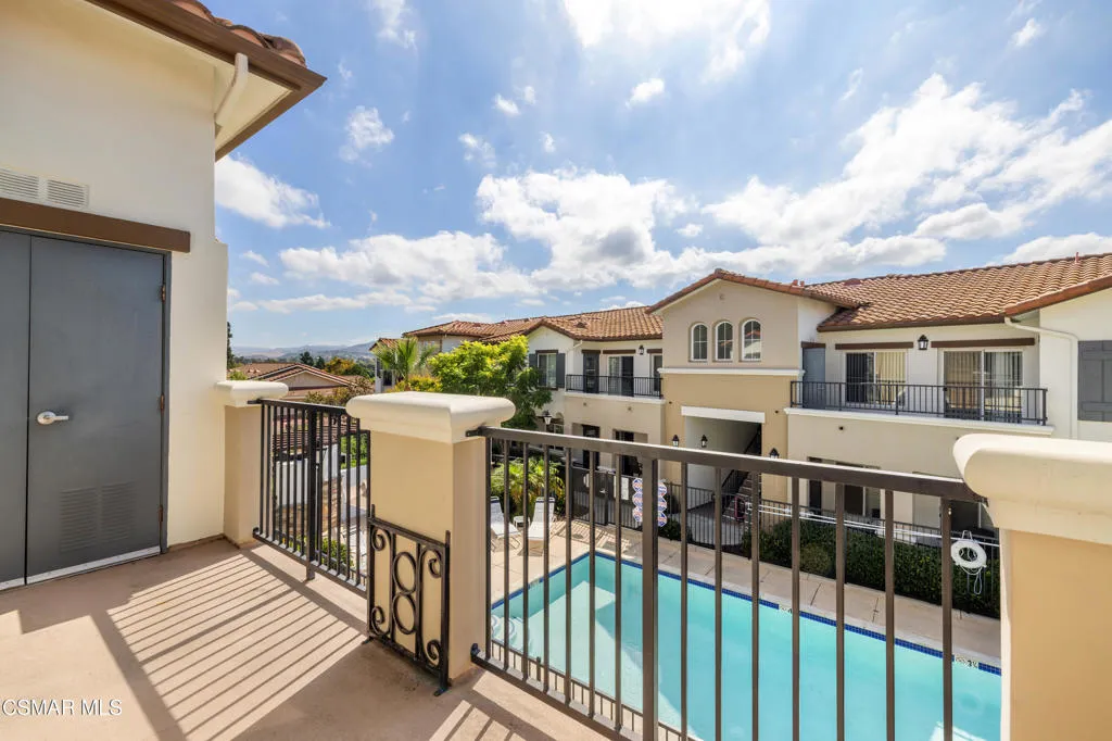 485 Country Club Drive 225, Simi Valley, California 93065 home-pic-15
