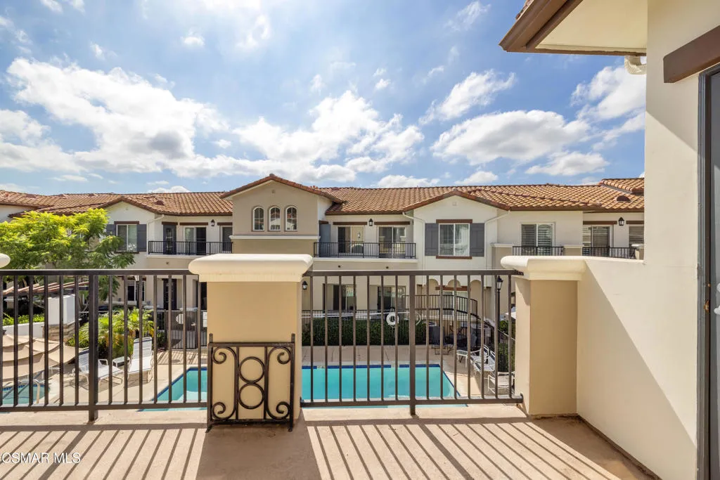 485 Country Club Drive 225, Simi Valley, California 93065 home-pic-14