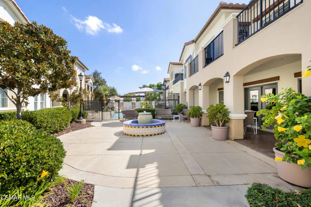 485 Country Club Drive 225, Simi Valley, California 93065 home-pic-30