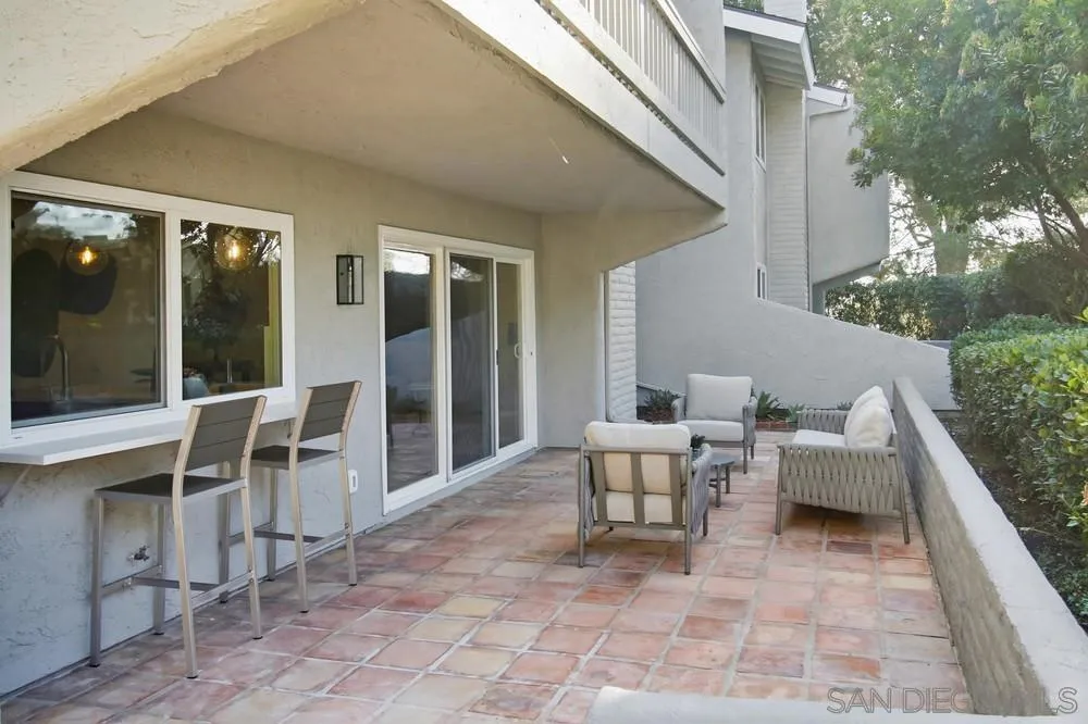 5580 Caminito Consuelo, La Jolla, California 92037 home-pic-37