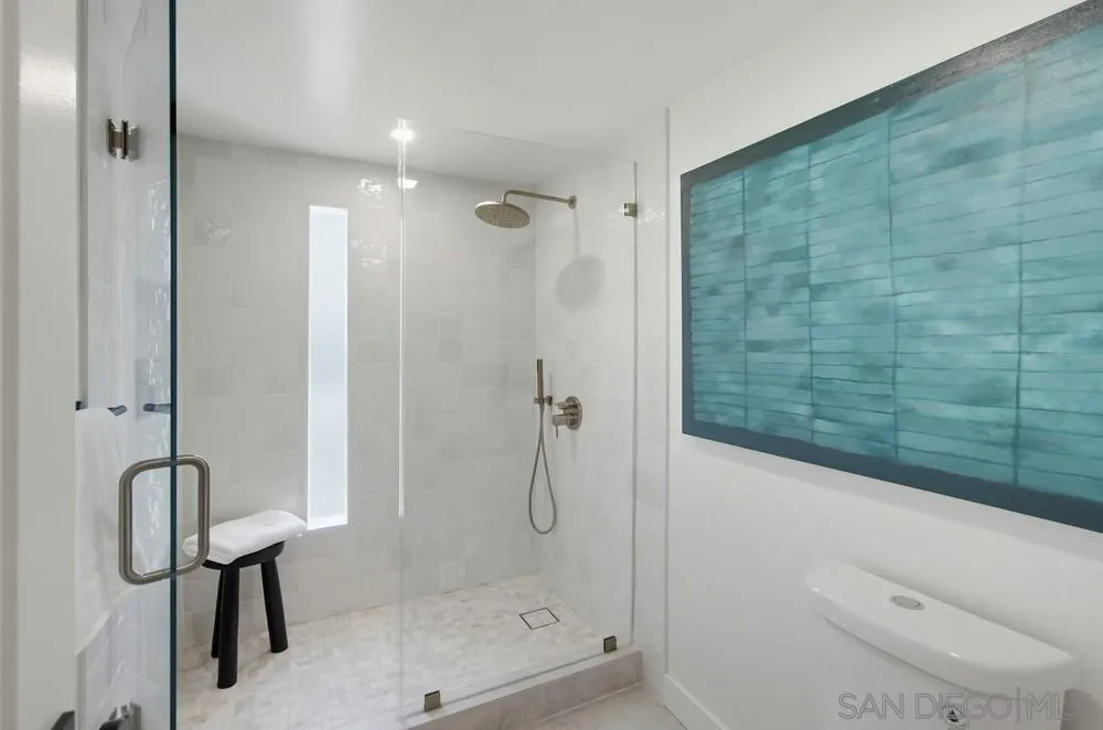 5580 Caminito Consuelo, La Jolla, California 92037 home-pic-25