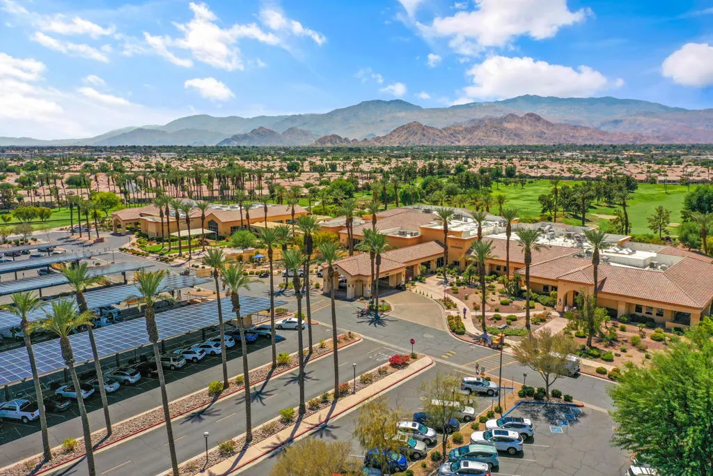 37503 Wyndham Road, Palm Desert, California 92211 home-pic-52