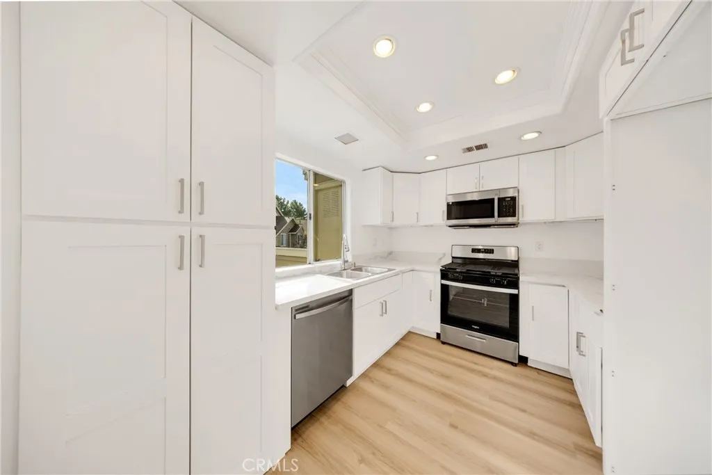 21146 Sunny Ridge, Lake Forest, California 92630 home-pic-22