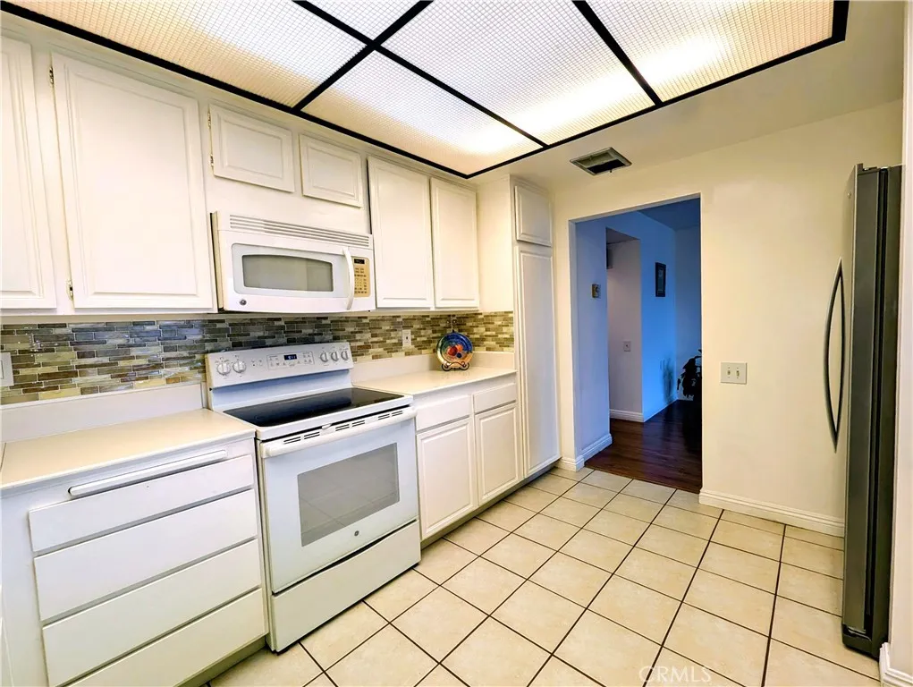 4003 Calle Sonora Oeste 3a, Laguna Woods, California 92637 home-pic-14