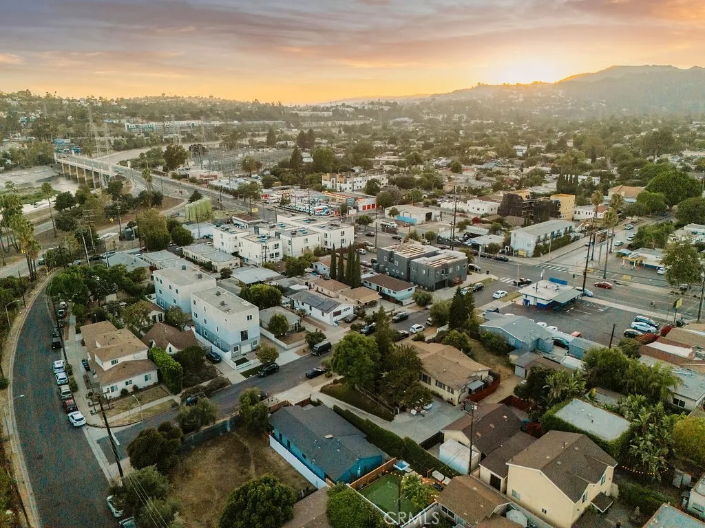 3041 Atwater, Los Angeles, California 90039 home-pic-32