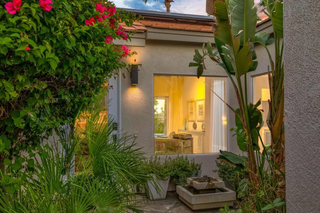 2900 S Redwood Drive, Palm Springs, California 92262 home-pic-37