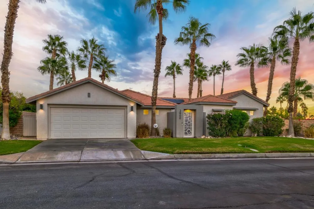 2900 S Redwood Drive, Palm Springs, California 92262 home-pic-2
