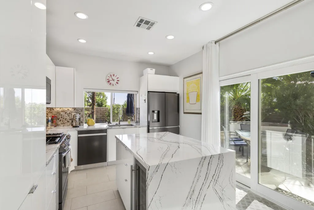 2900 S Redwood Drive, Palm Springs, California 92262 home-pic-10