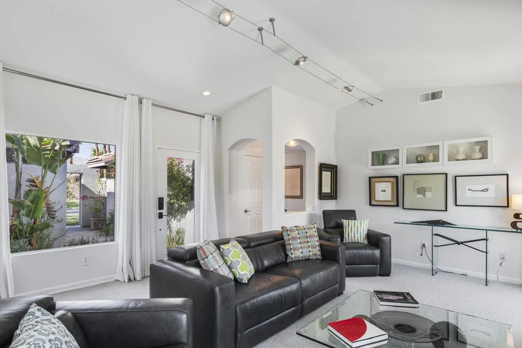 2900 S Redwood Drive, Palm Springs, California 92262 home-pic-6