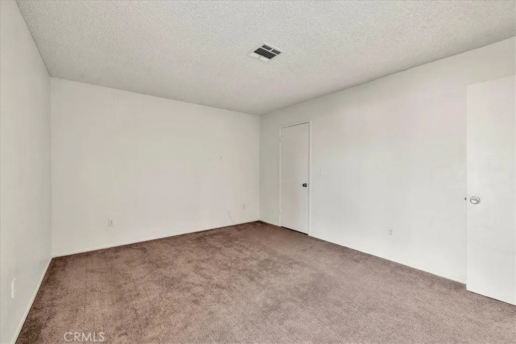 5753 La Luna, 29 Palms, California 92277 home-pic-18