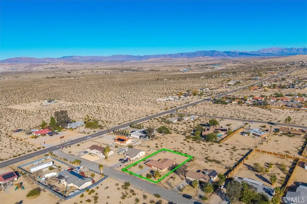 5753 La Luna, 29 Palms, California 92277 home-pic-34