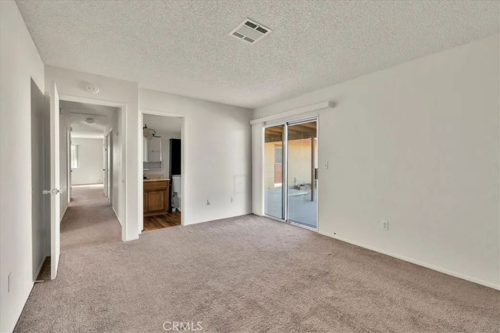5753 La Luna, 29 Palms, California 92277 home-pic-25