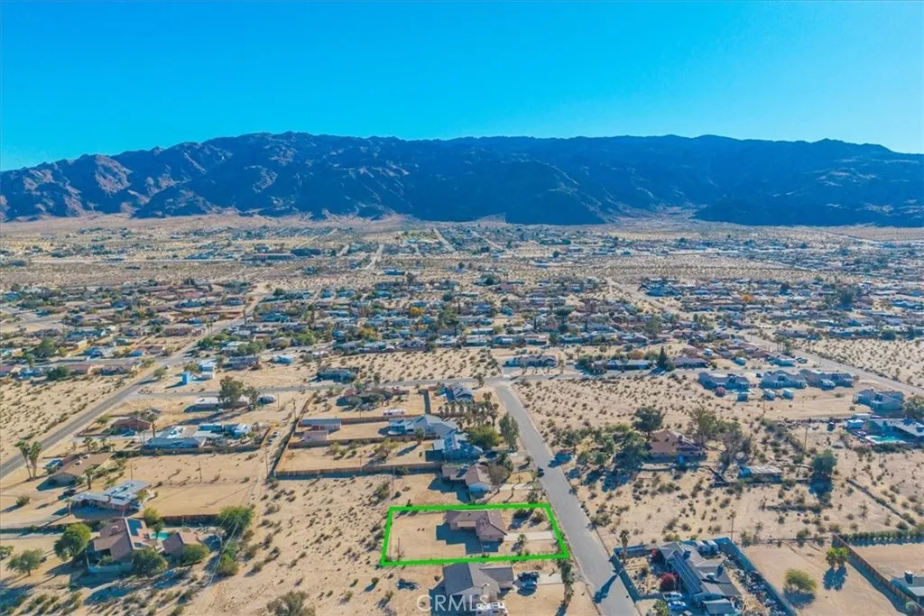 5753 La Luna, 29 Palms, California 92277 home-pic-38
