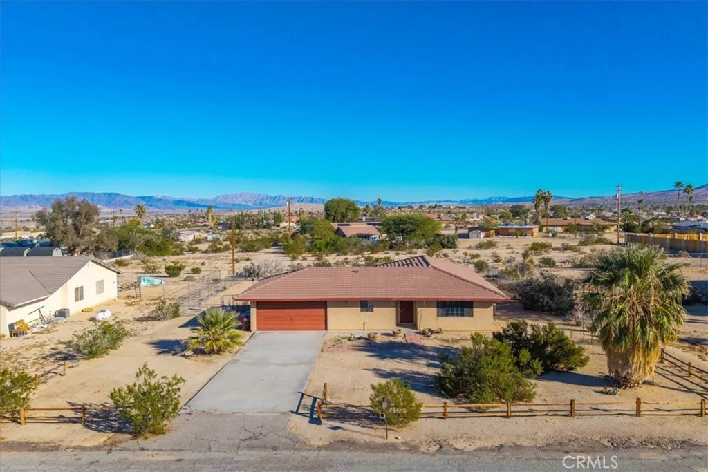 5753 La Luna, 29 Palms, California 92277 home-pic-35