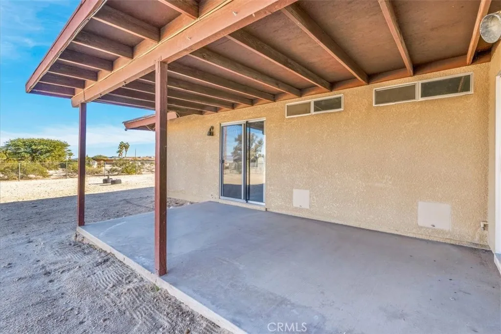 5753 La Luna, 29 Palms, California 92277 home-pic-28