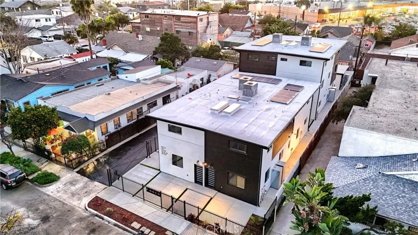 2011 S 8th Avenue, Los Angeles, California 90018