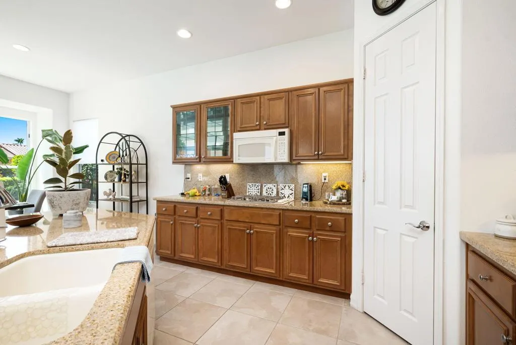 81799 Prism Drive, La Quinta, California 92253 home-pic-16