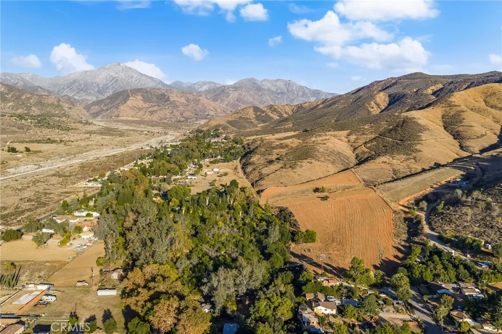 2700 Mill Creek, Mentone, California 92359 home-pic-21