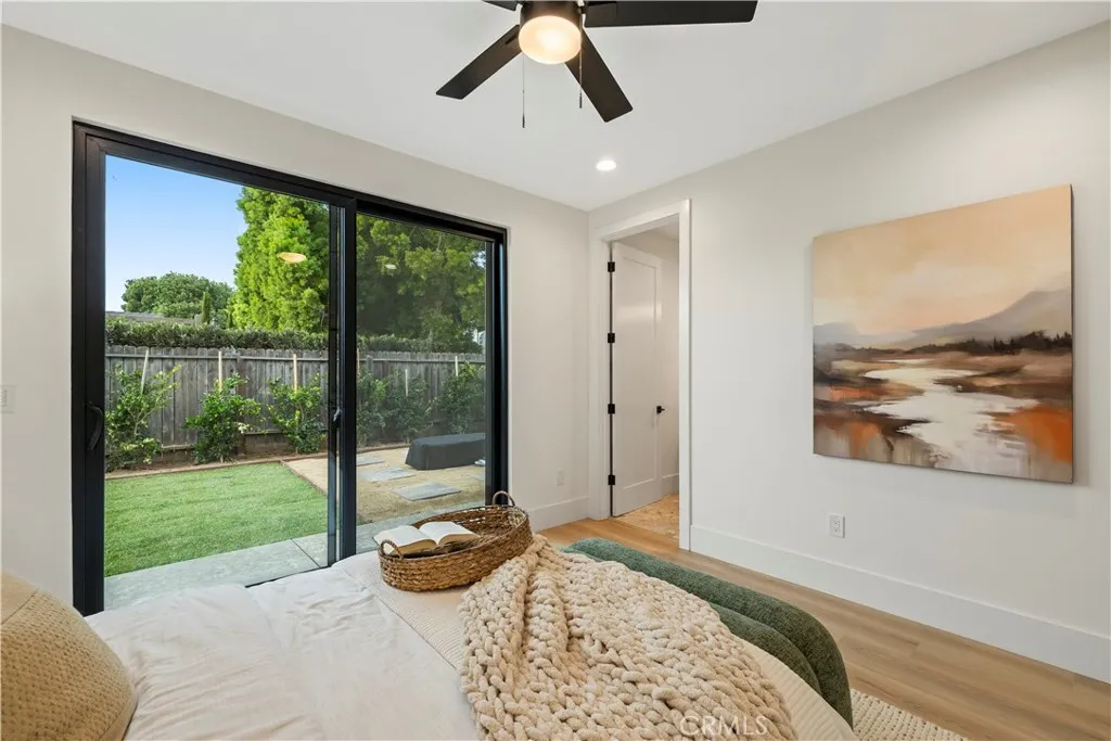 1935 Tustin, Costa Mesa, California 92627 home-pic-37