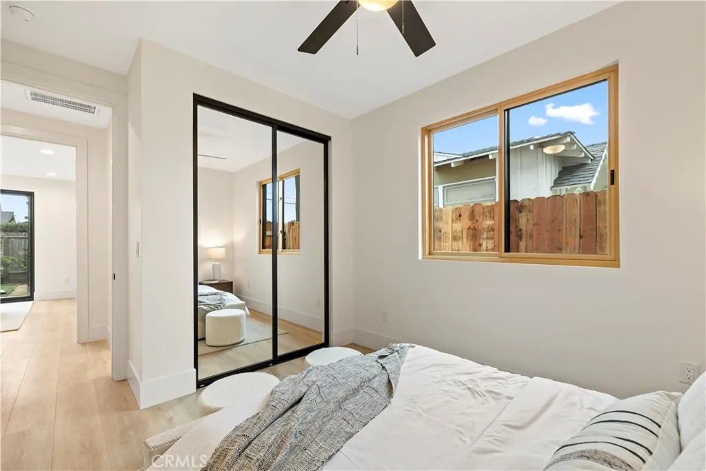 1935 Tustin, Costa Mesa, California 92627 home-pic-33
