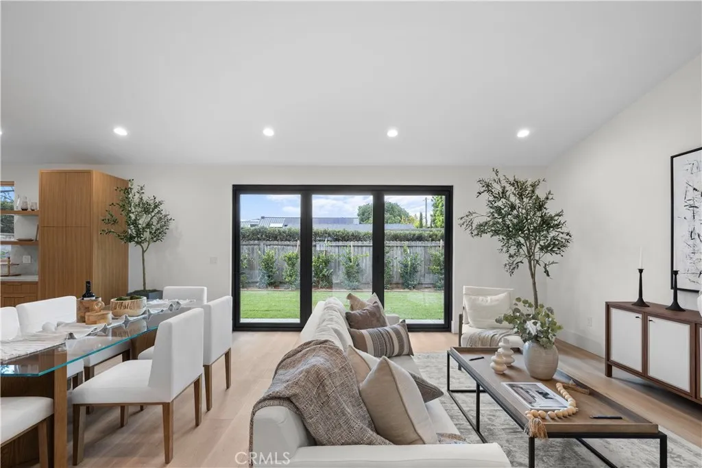 1935 Tustin, Costa Mesa, California 92627 home-pic-24