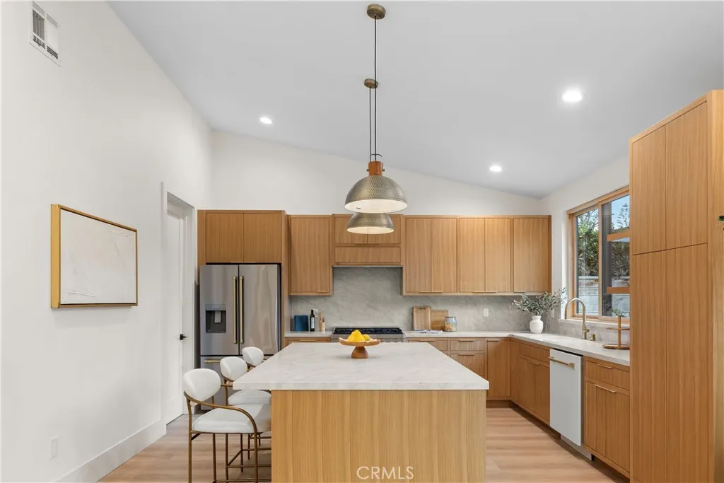1935 Tustin, Costa Mesa, California 92627 home-pic-11