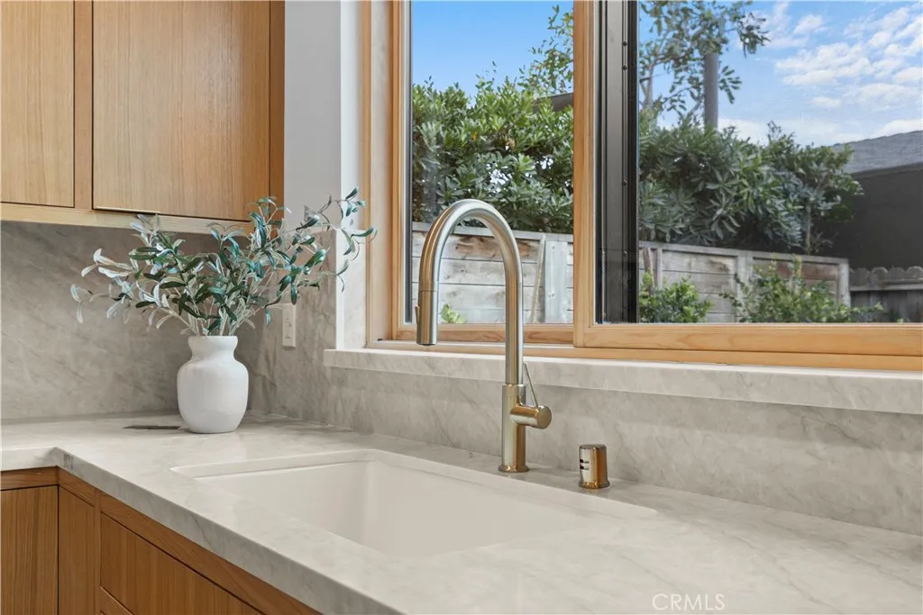 1935 Tustin, Costa Mesa, California 92627 home-pic-10