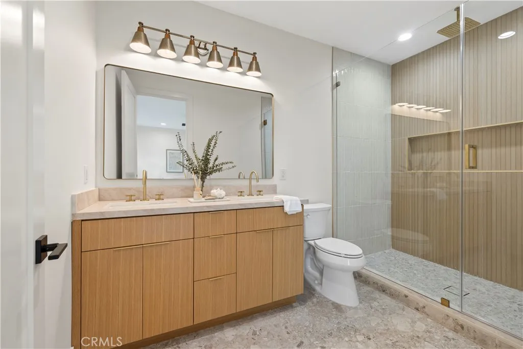 1935 Tustin, Costa Mesa, California 92627 home-pic-38