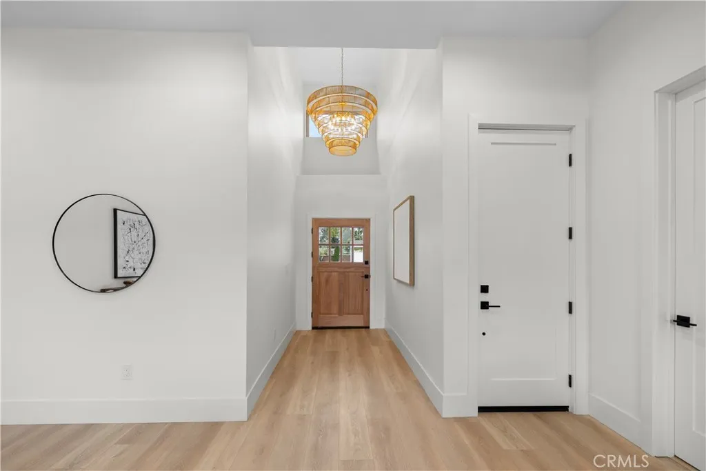 1935 Tustin, Costa Mesa, California 92627 home-pic-21