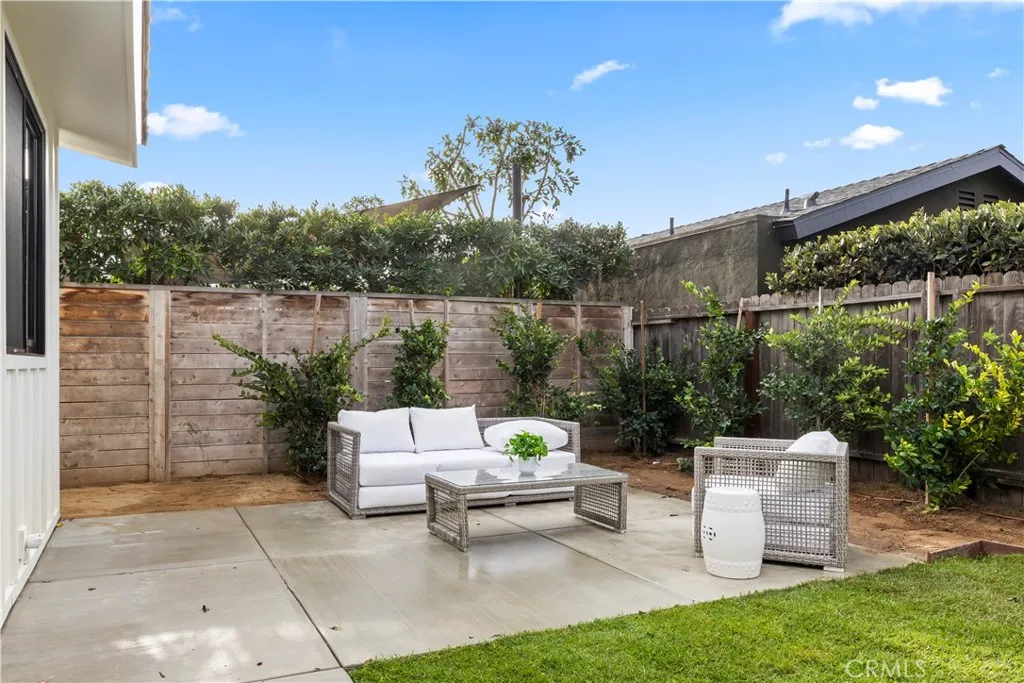 1935 Tustin, Costa Mesa, California 92627 home-pic-46
