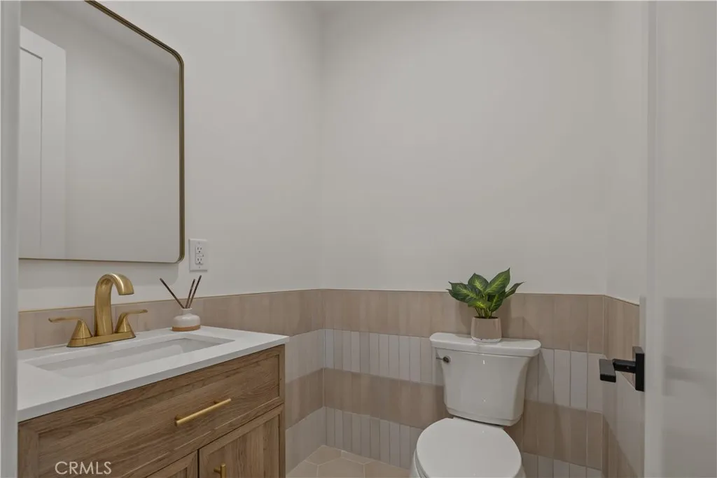 1935 Tustin, Costa Mesa, California 92627 home-pic-27