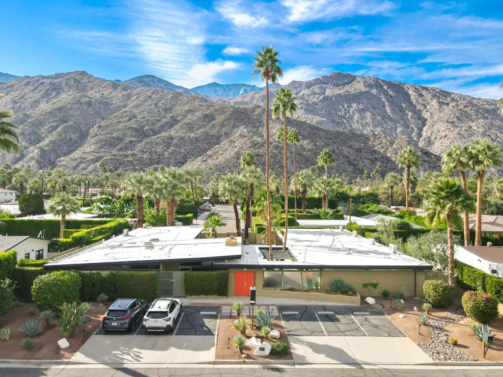 1611 S Calle Palo Fierro 4, Palm Springs, California 92264 home-pic-49