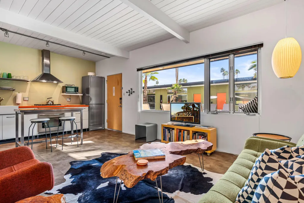 1611 S Calle Palo Fierro 4, Palm Springs, California 92264 home-pic-30