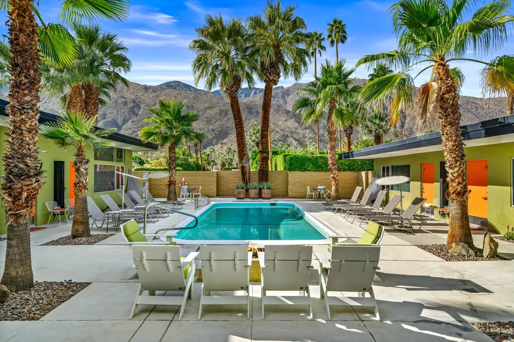 1611 S Calle Palo Fierro 4, Palm Springs, California 92264 home-pic-45