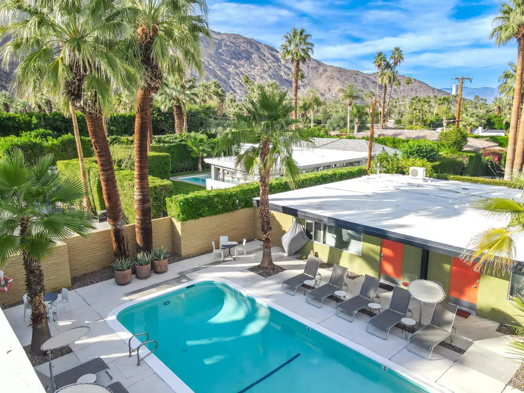 1611 S Calle Palo Fierro 4, Palm Springs, California 92264 home-pic-63
