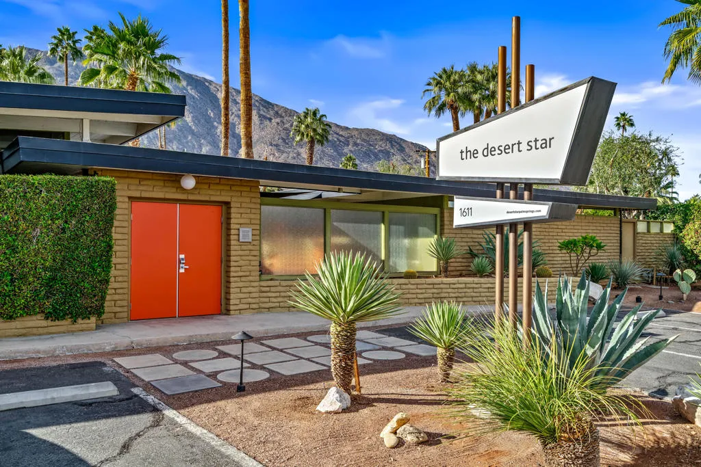 1611 S Calle Palo Fierro 4, Palm Springs, California 92264 home-pic-2