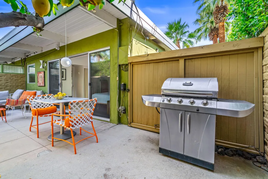 1611 S Calle Palo Fierro 4, Palm Springs, California 92264 home-pic-34