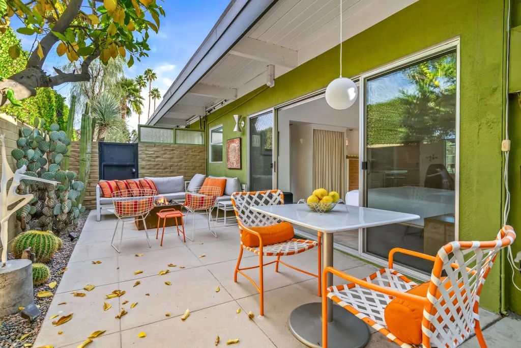 1611 S Calle Palo Fierro 4, Palm Springs, California 92264 home-pic-35